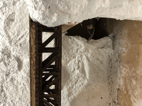 Truss Span Plaster Wiring Bay