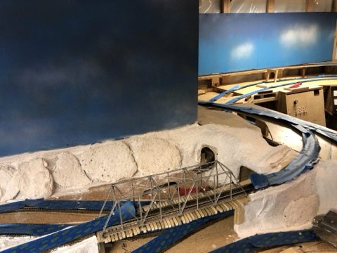 Backdrop Panel Seam Benchwork