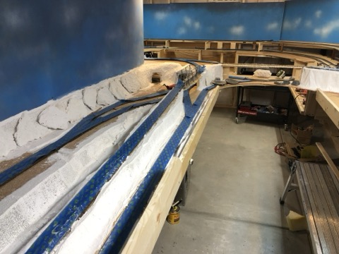 Plaster Cliffs Backdrop Mainline Wide