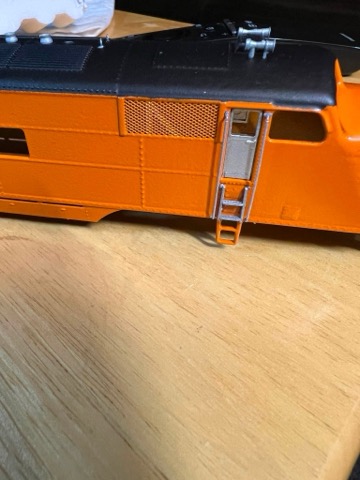 WP E7 Grille Cab Side Macro