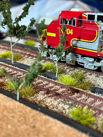 BNSF 4704 Nose Trees Closeup