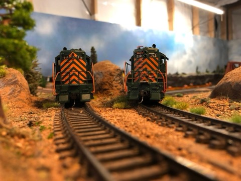 SN 711 712 Head On Rock Cut