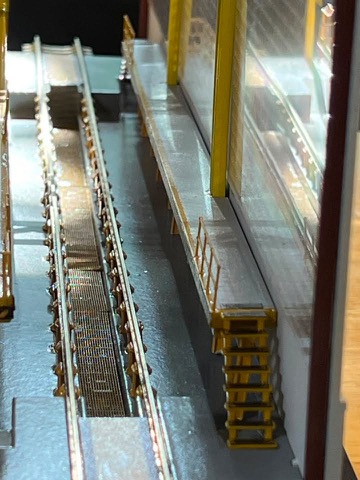 Pit Grate Wall Platform Interior
